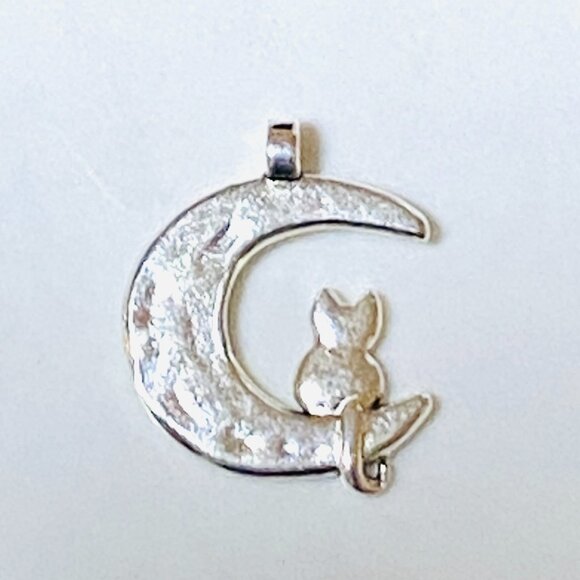 3/10$, Silver Cat on the Moon Charm / Pendant for Jewelry Making, DIY Projects - Picture 2 of 5